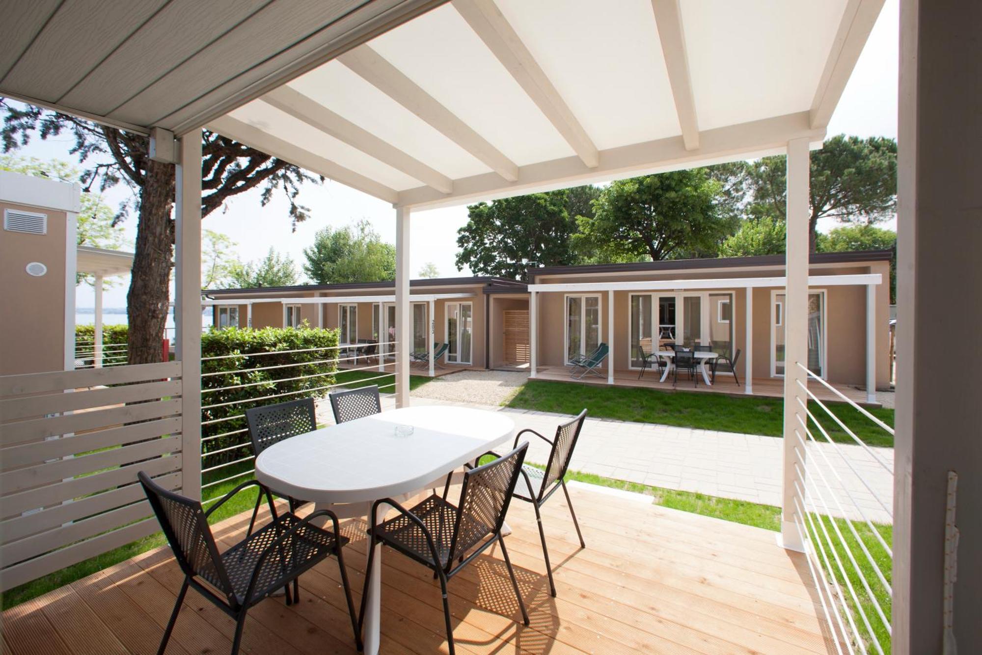 Camping Bergamini Peschiera del Garda Habitación foto